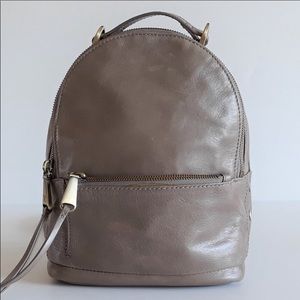 HOBO Revel taupe convertible backpack crossbody